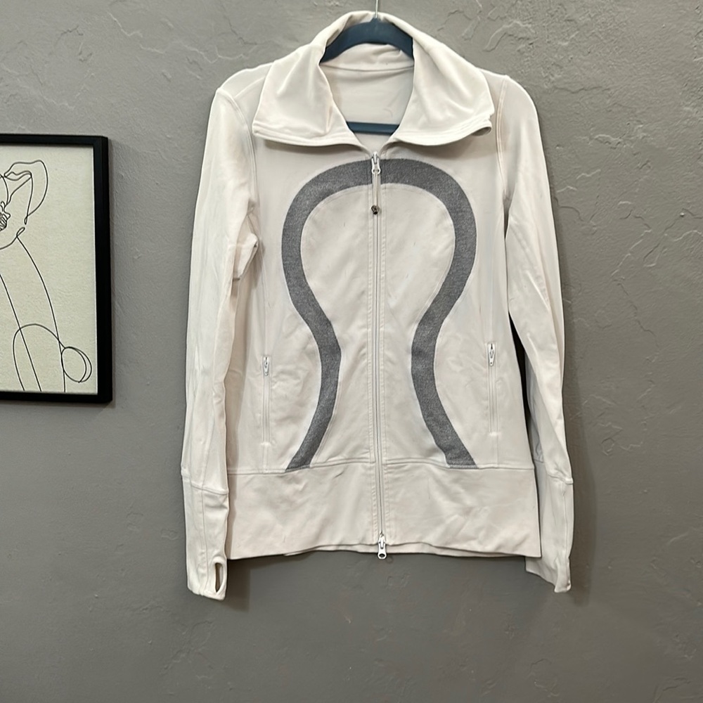Lululemon jacket size 10